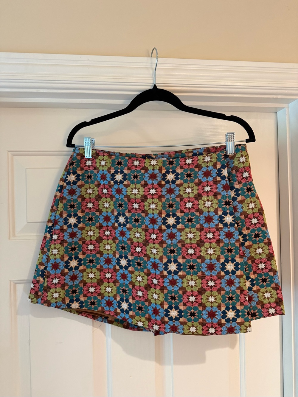 NWOT Pink Lily Floral Patchwork Mini Skort - Blue Pink Green Cream